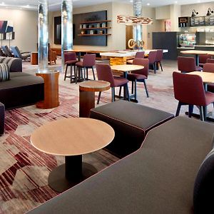 Courtyard By Marriott Houston Intercontinental Airport